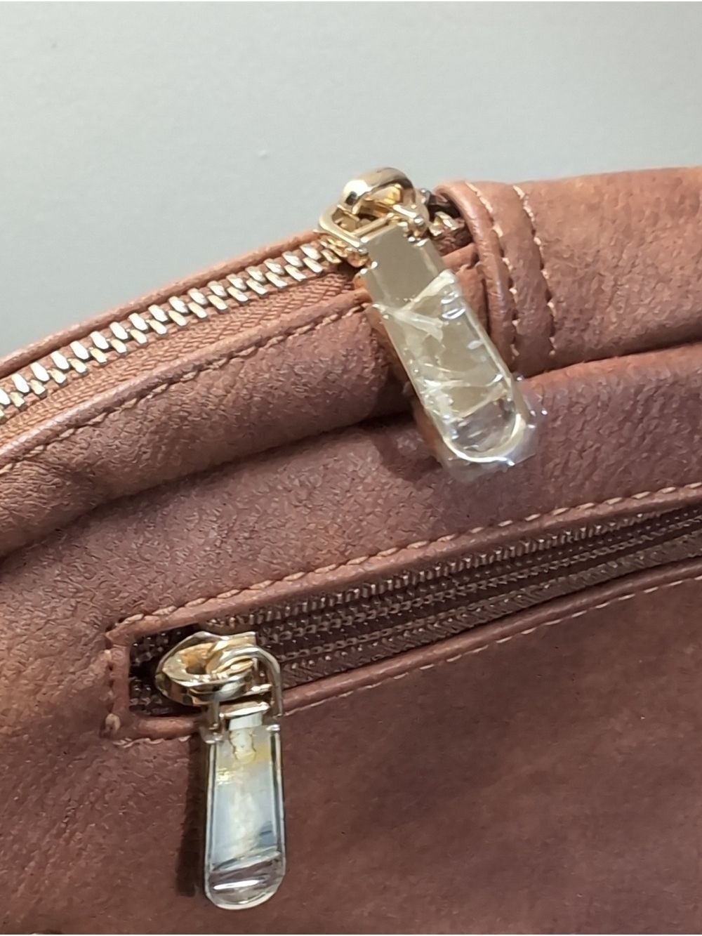 Telena Crossbody Belt Bag Fanny Pack Small Like New - Picture 7 of 9